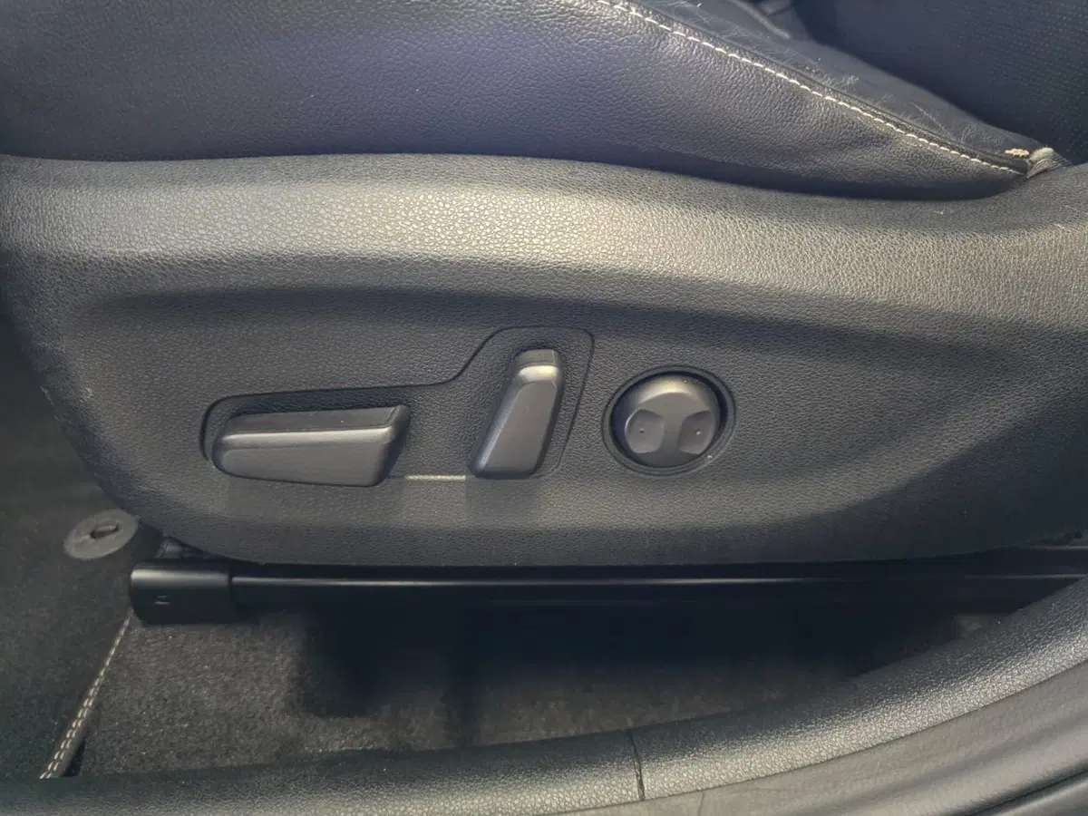 Kia Niro usata a Rimini (9)