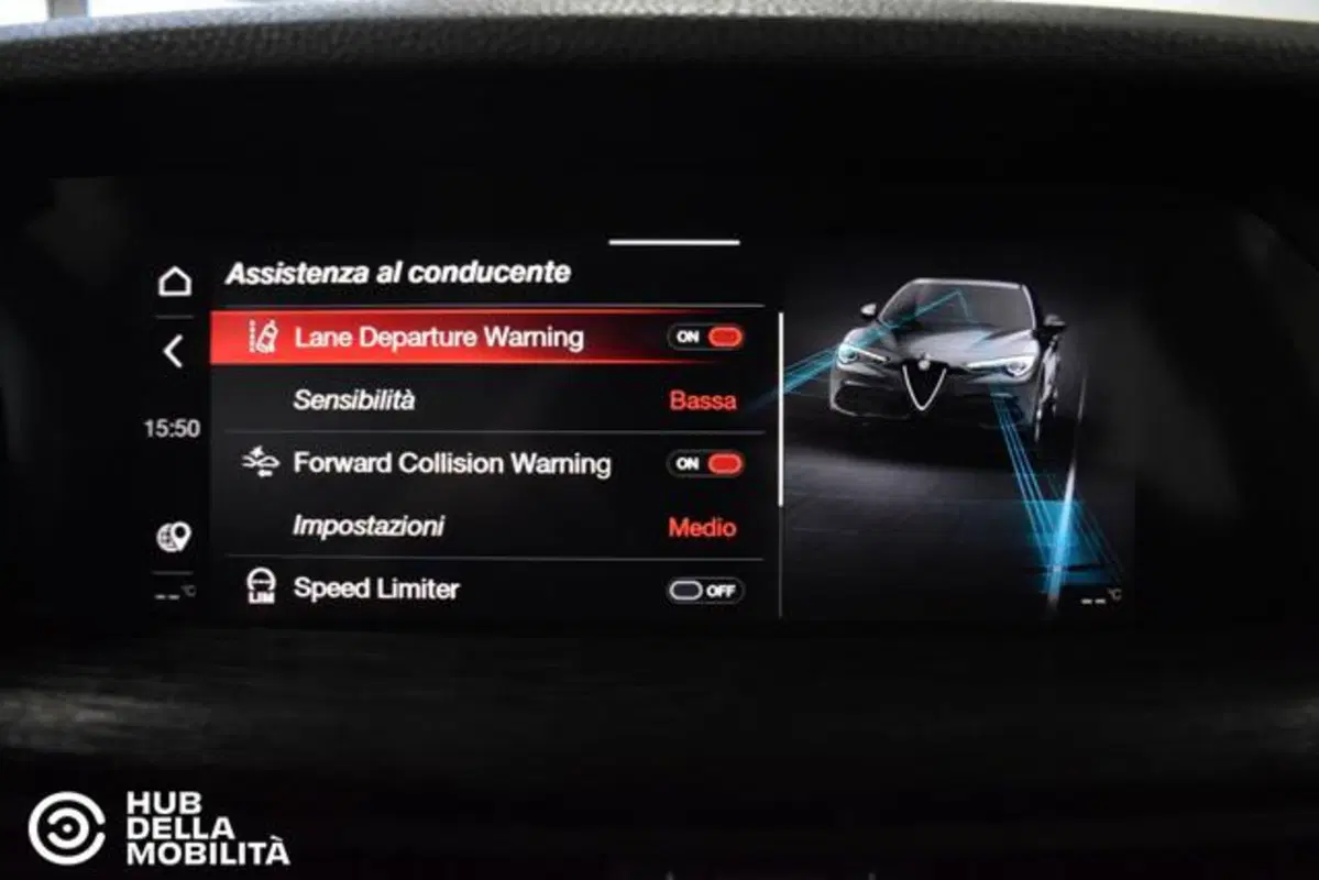 Alfa Romeo Stelvio usata a Perugia (19)
