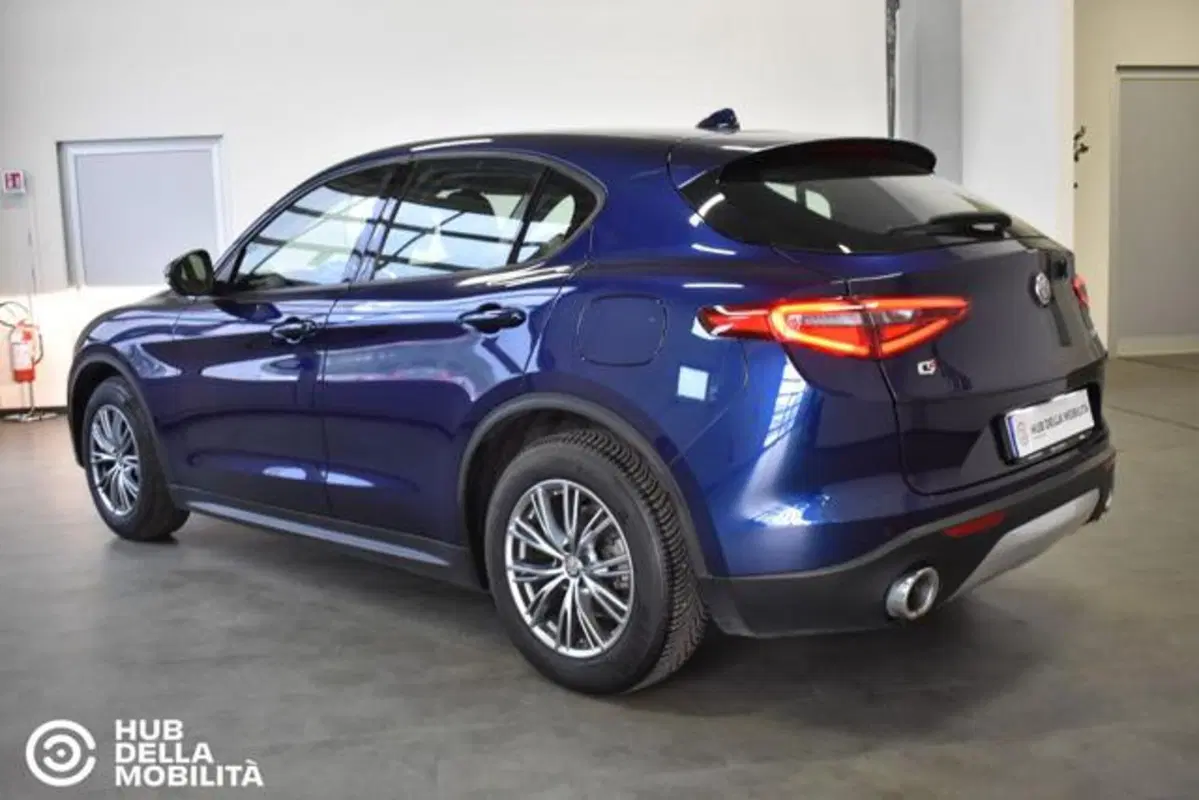 Alfa Romeo Stelvio usata a Perugia (6)