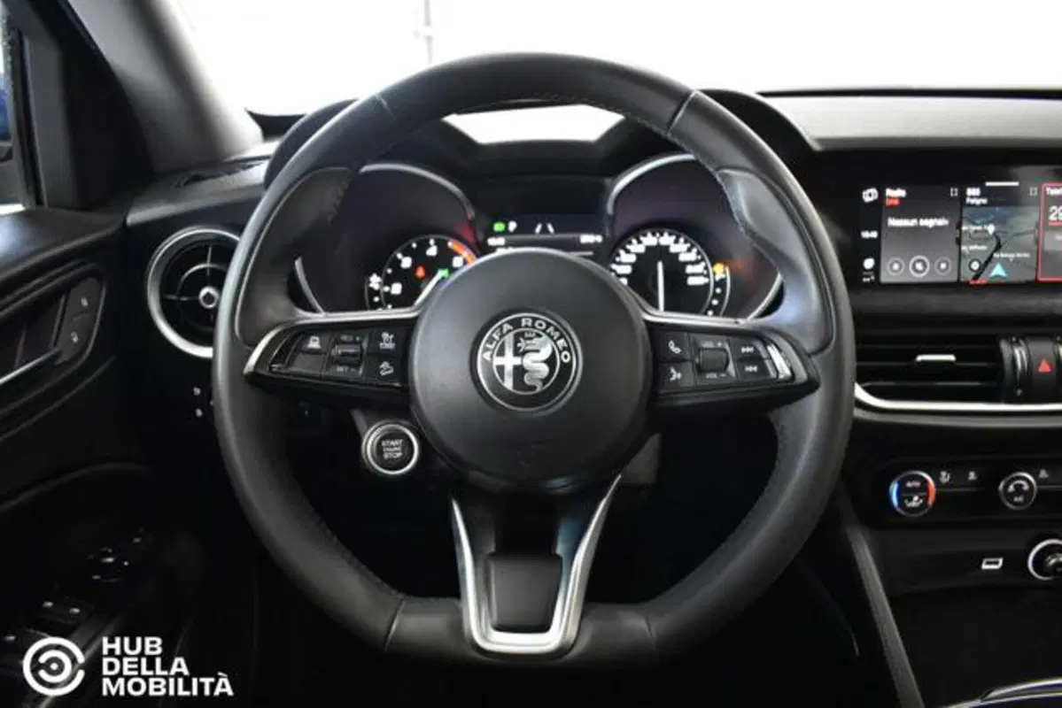 Alfa Romeo Stelvio usata a Perugia (9)