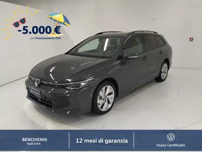 Volkswagen Golf Variant 2.0 TDI 150 CV DSG SCR 4Motion Life del 2024 usata a Catanzaro