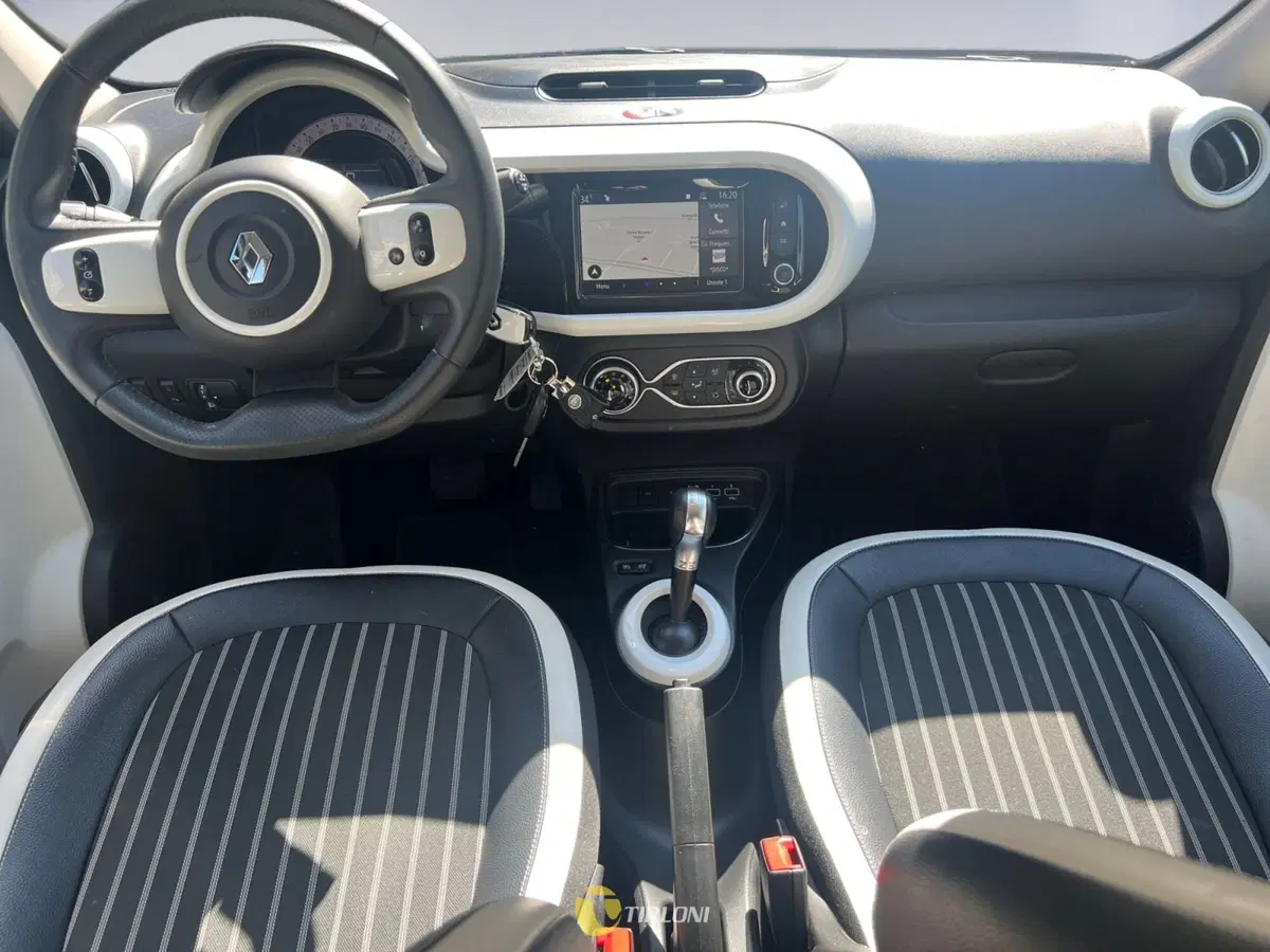 Renault Twingo usata a Milano (13)