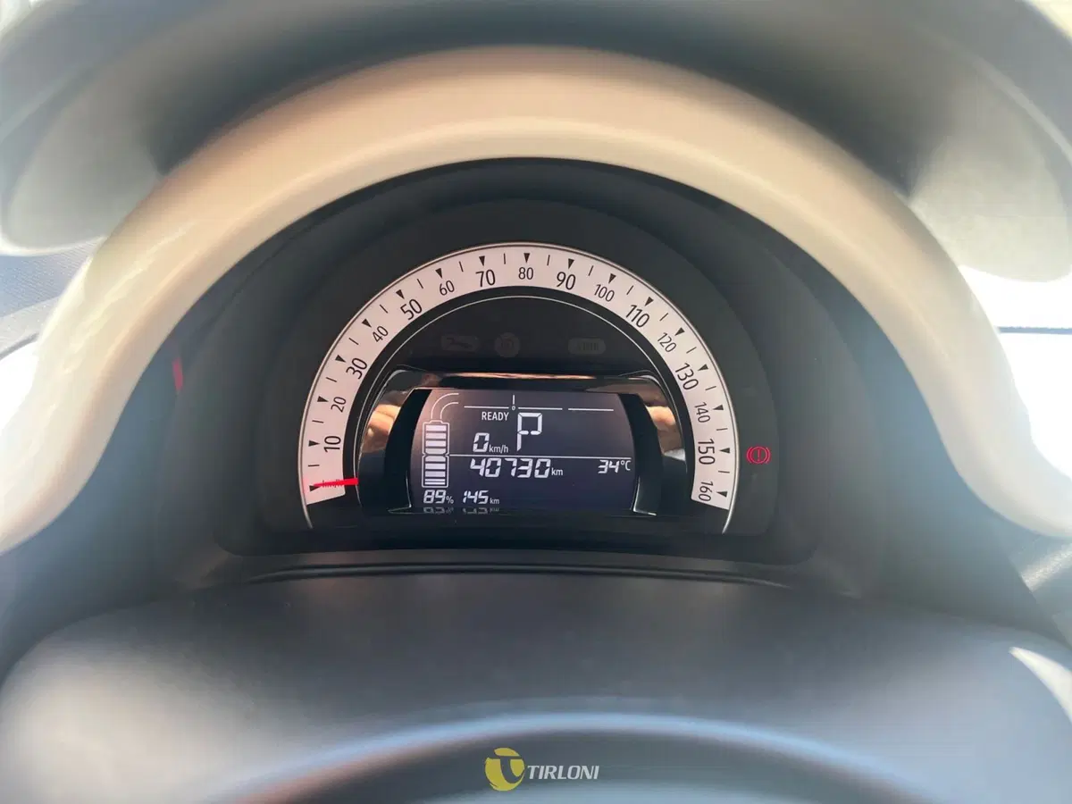 Renault Twingo usata a Milano (5)