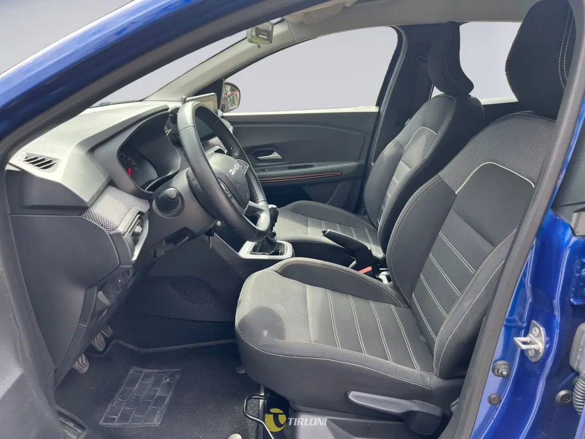 Dacia Sandero usata a Milano (10)