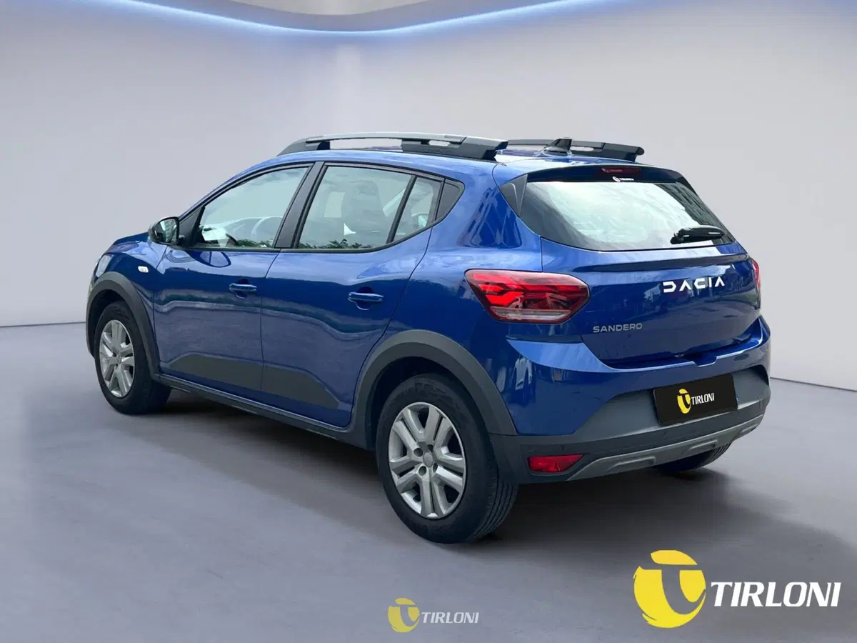 Dacia Sandero usata a Milano (2)