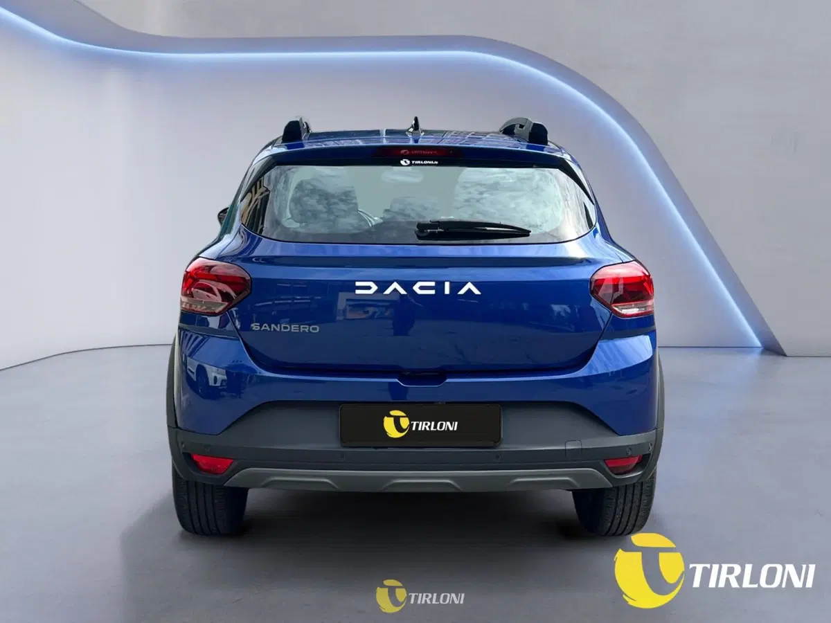 Dacia Sandero usata a Milano (7)