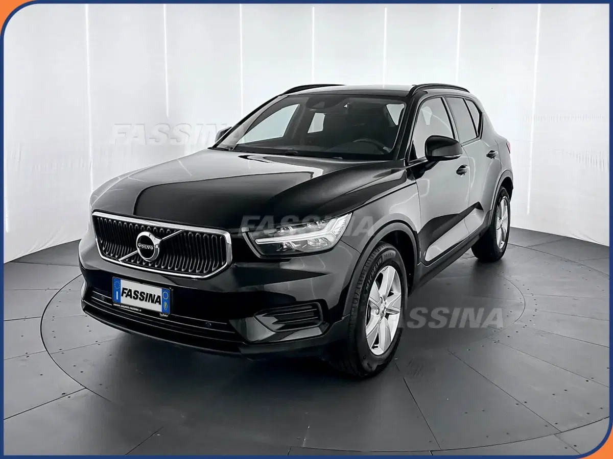 Volvo XC40 usata a Milano (3)