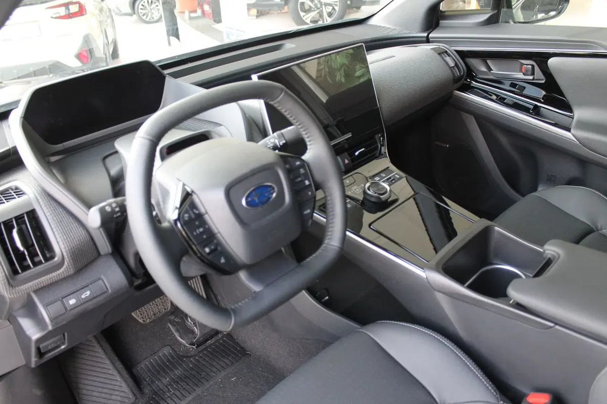 Subaru Solterra nuova a Cuneo (6)
