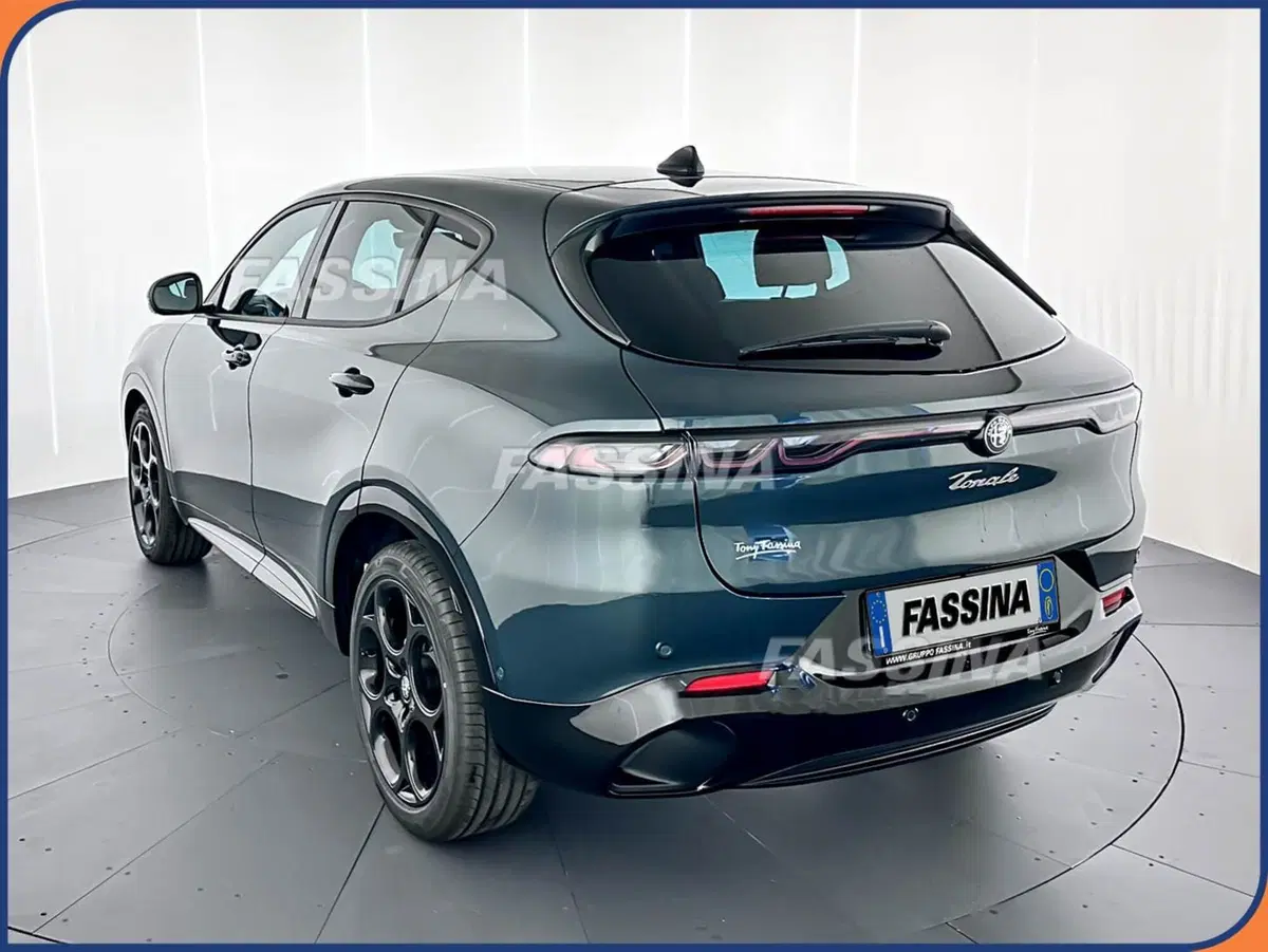 Alfa Romeo Tonale nuova a Milano (4)