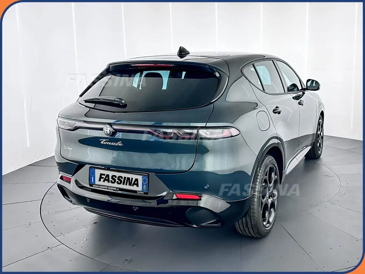 Alfa Romeo Tonale nuova a Milano (6)