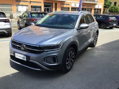 Volkswagen T-Roc 1.5 TSI ACT Style BlueMotion Technology del 2023 usata a Chiavari