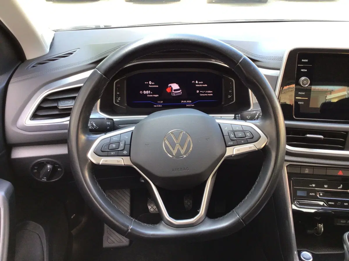Volkswagen T-Roc usata a Genova (11)