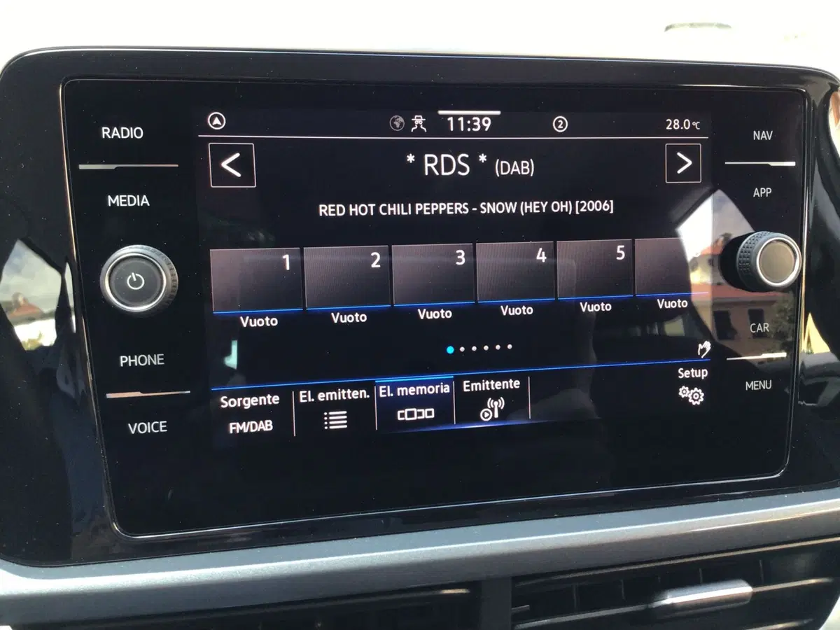 Volkswagen T-Roc usata a Genova (16)