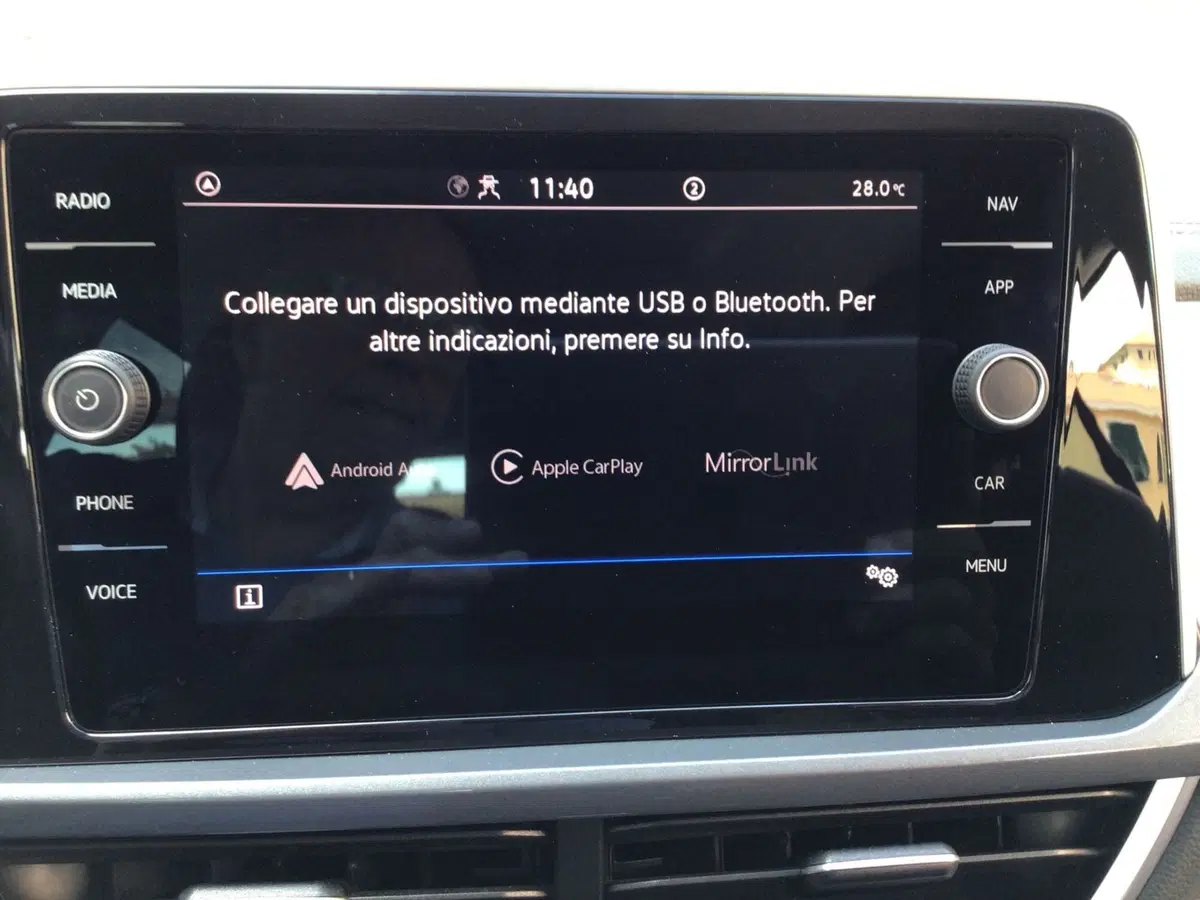 Volkswagen T-Roc usata a Genova (18)