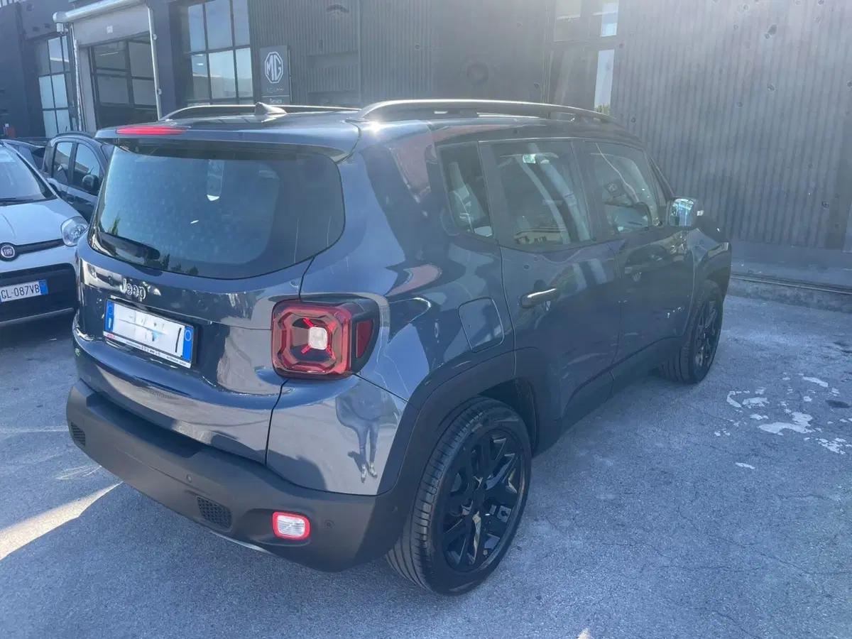 Jeep Renegade nuova a Lucca (4)
