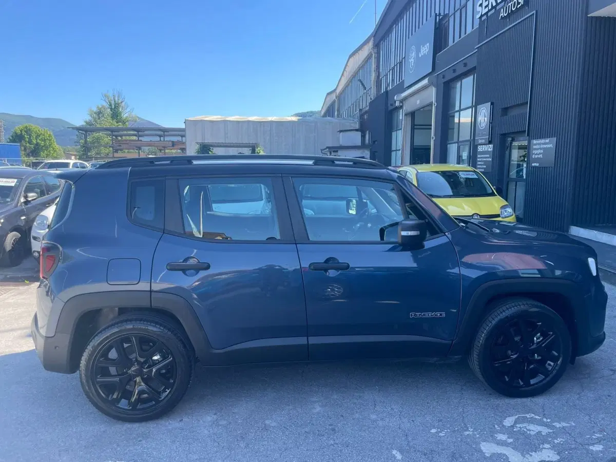 Jeep Renegade nuova a Lucca (5)