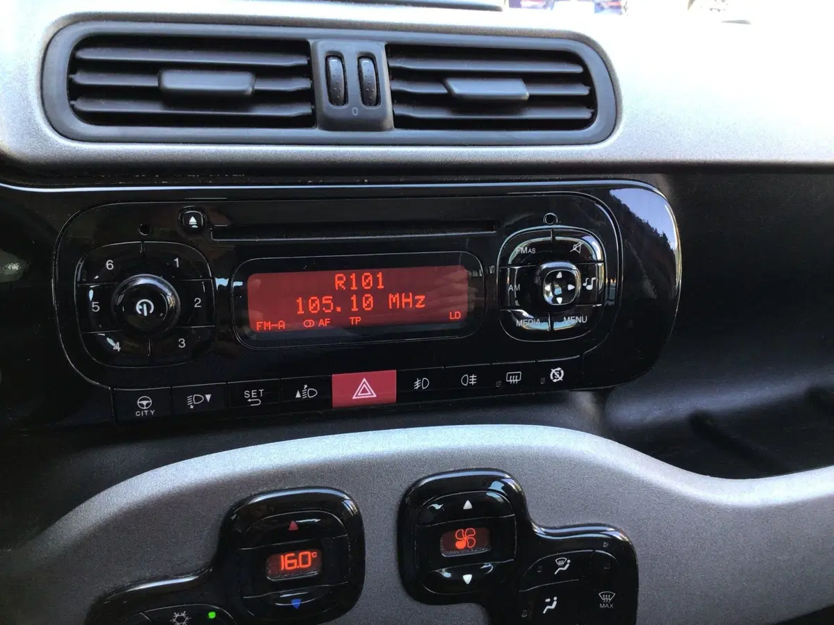 Fiat Panda usata a Genova (16)