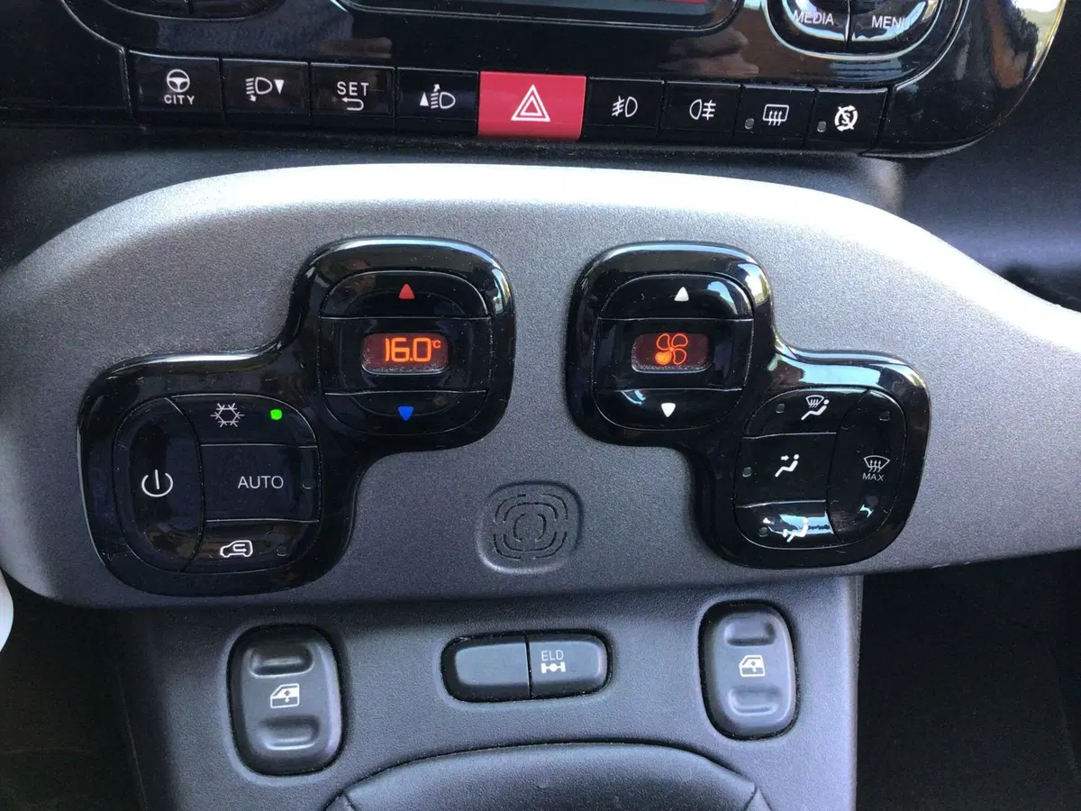 Fiat Panda usata a Genova (17)
