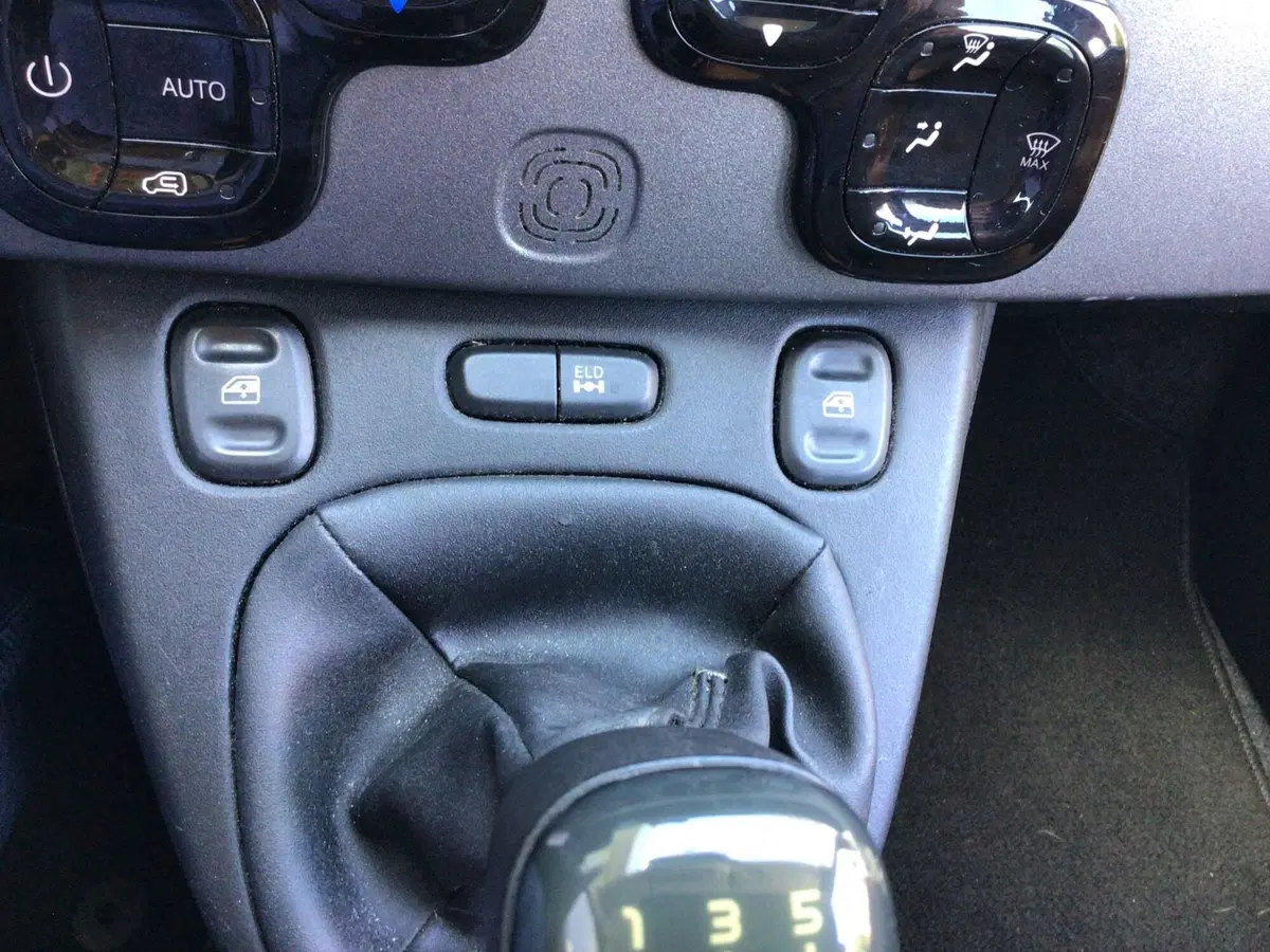 Fiat Panda usata a Genova (18)