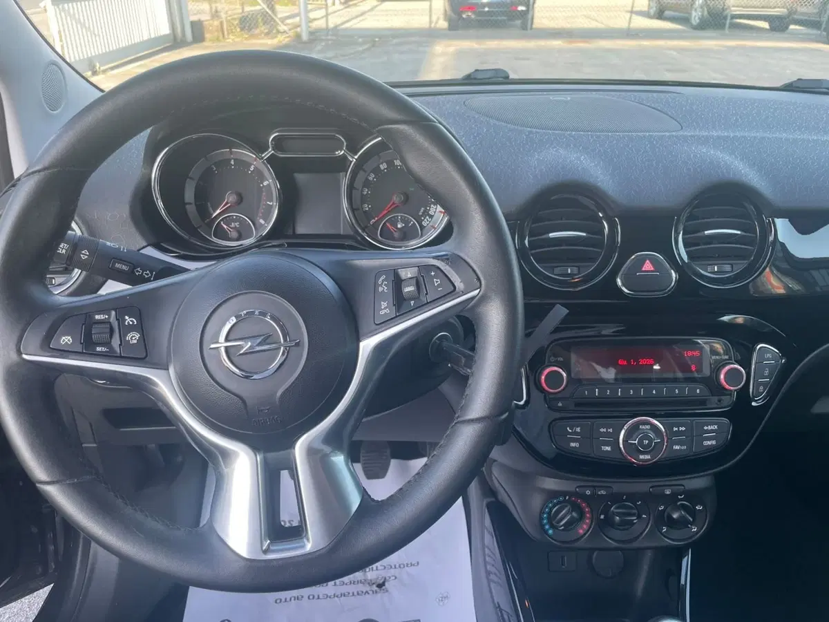 Opel Adam usata a Lucca (11)