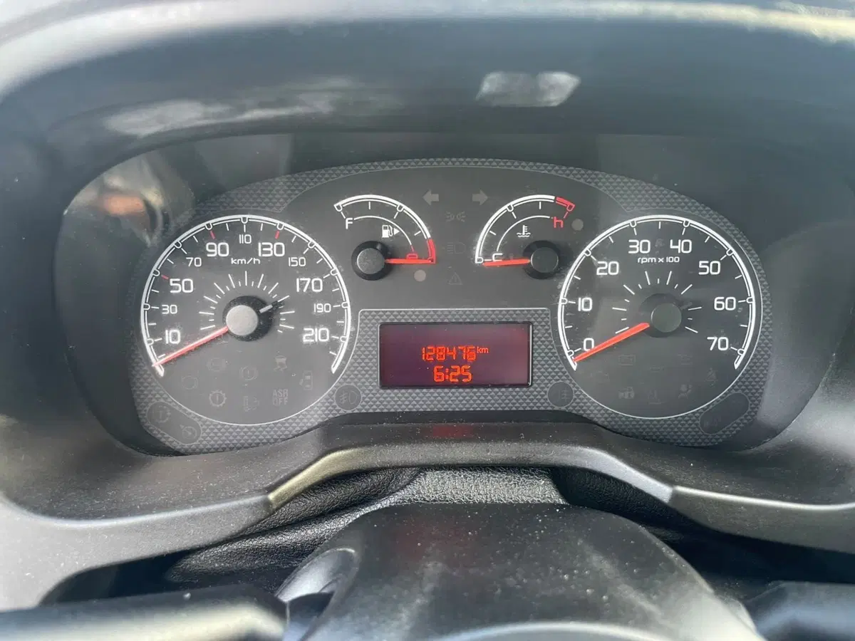 Fiat Qubo usata a Lucca (12)