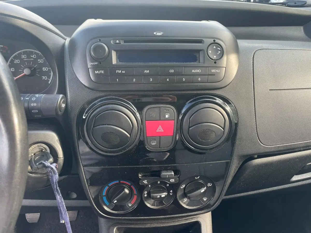 Fiat Qubo usata a Lucca (14)