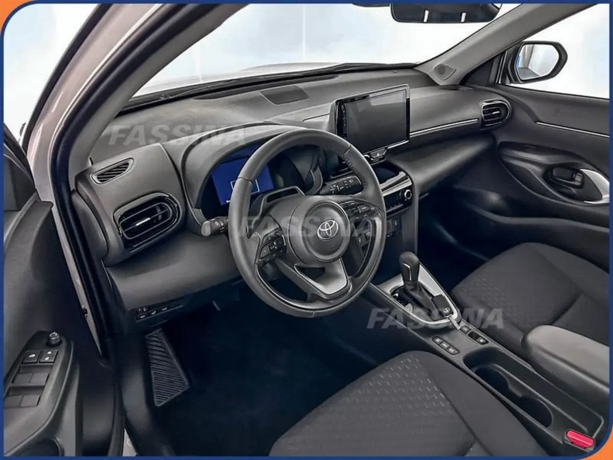 Toyota Yaris Cross usata a Milano (9)