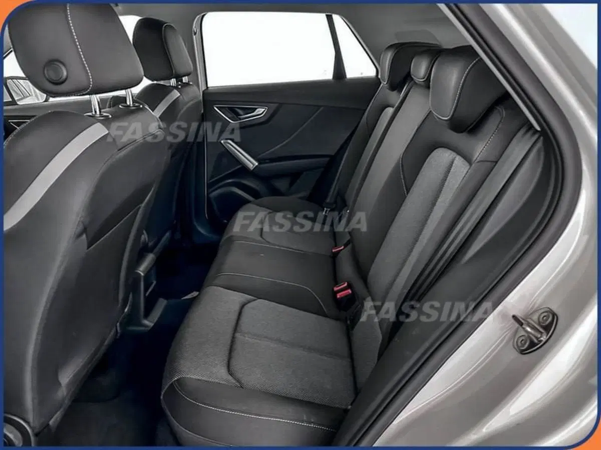 Audi Q2 usata a Milano (10)