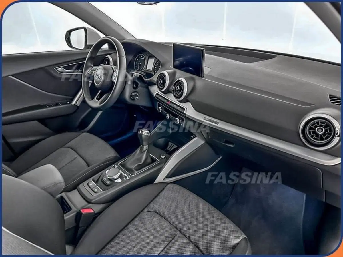 Audi Q2 usata a Milano (13)