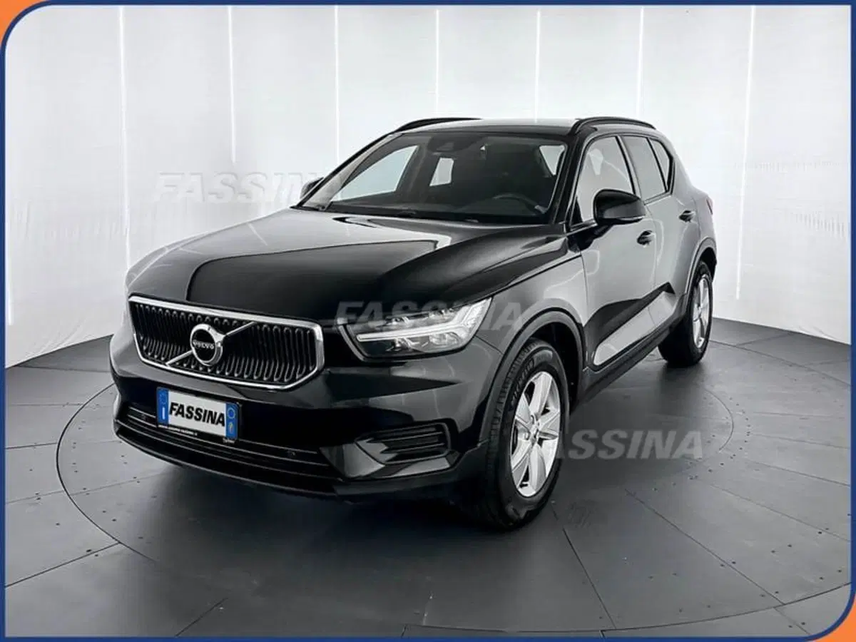 Volvo XC40 usata a Milano (3)
