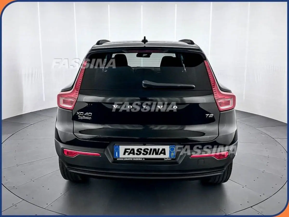Volvo XC40 usata a Milano (5)