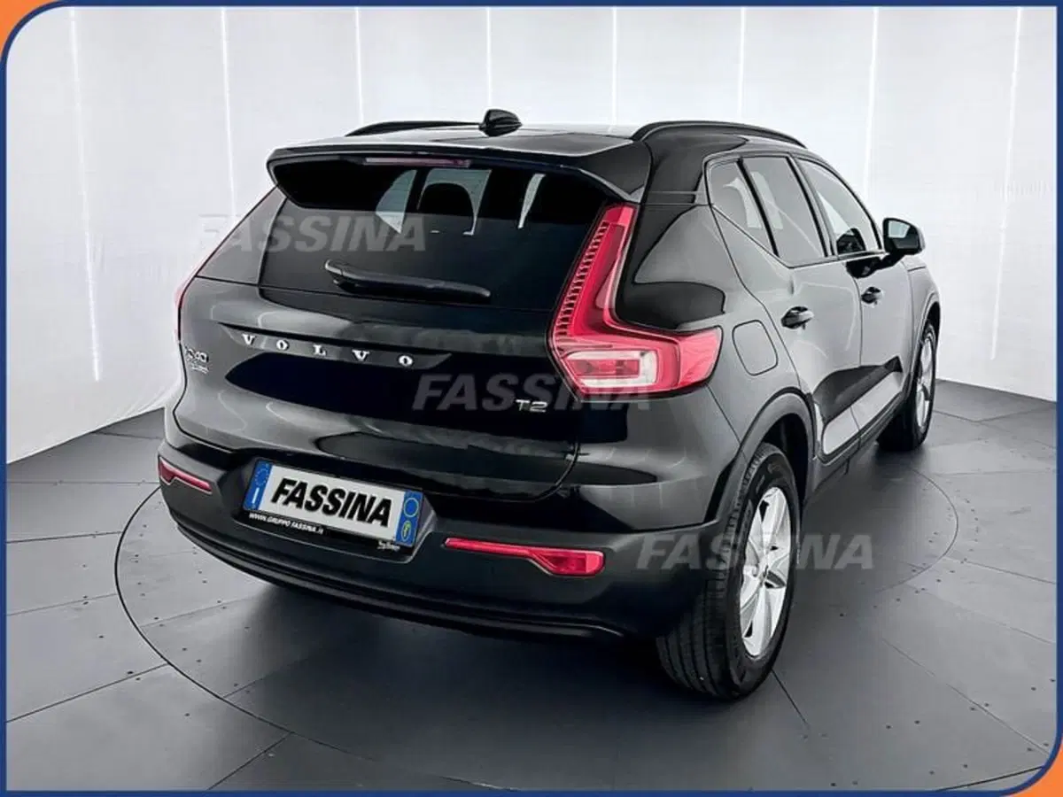 Volvo XC40 usata a Milano (6)