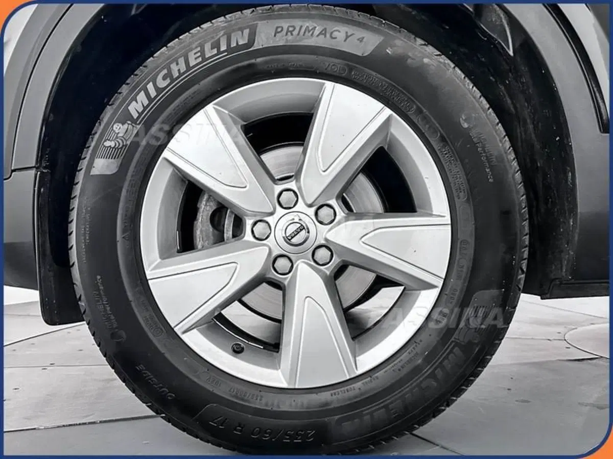 Volvo XC40 usata a Milano (7)