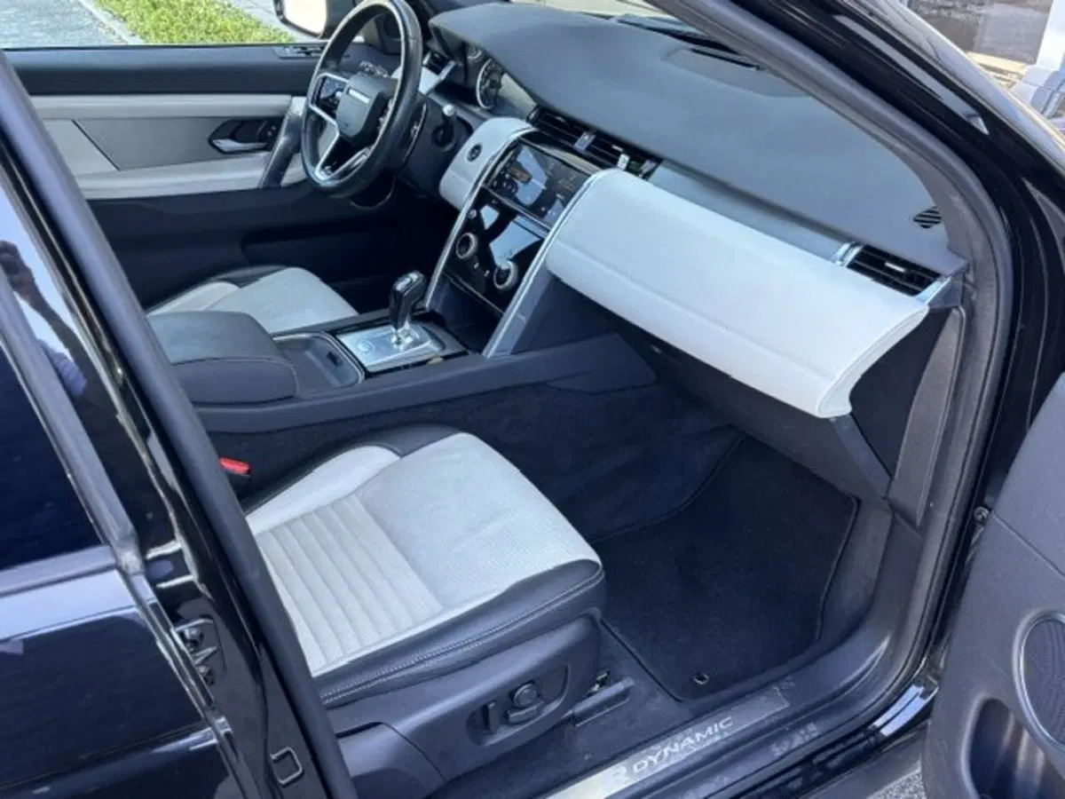 Land Rover Discovery Sport usata a Pesaro-Urbino (3)