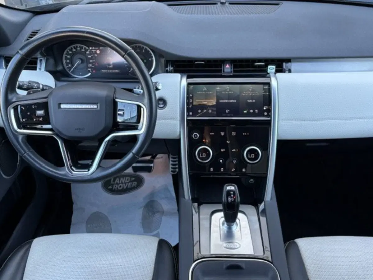 Land Rover Discovery Sport usata a Pesaro-Urbino (4)