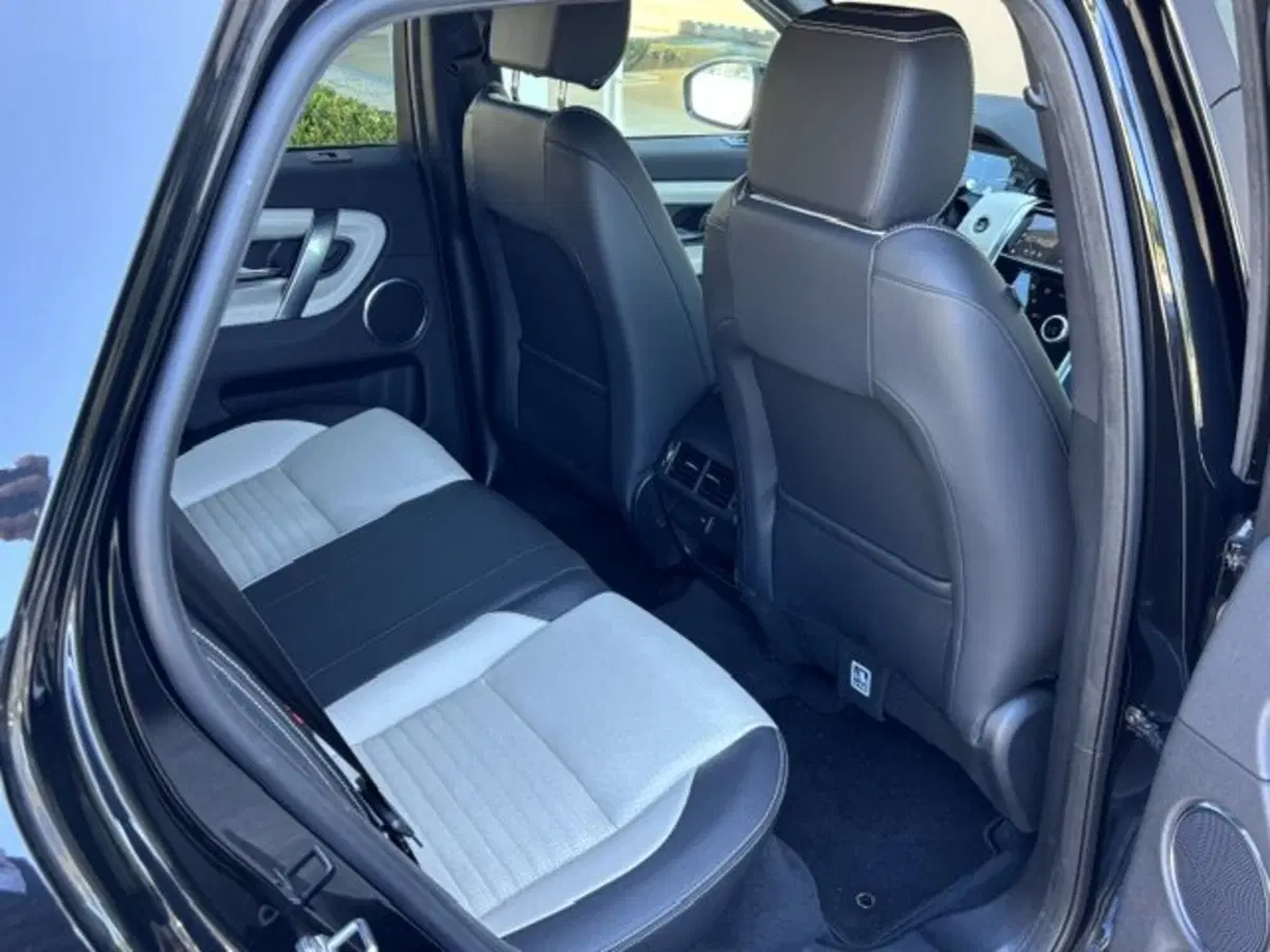 Land Rover Discovery Sport usata a Pesaro-Urbino (5)