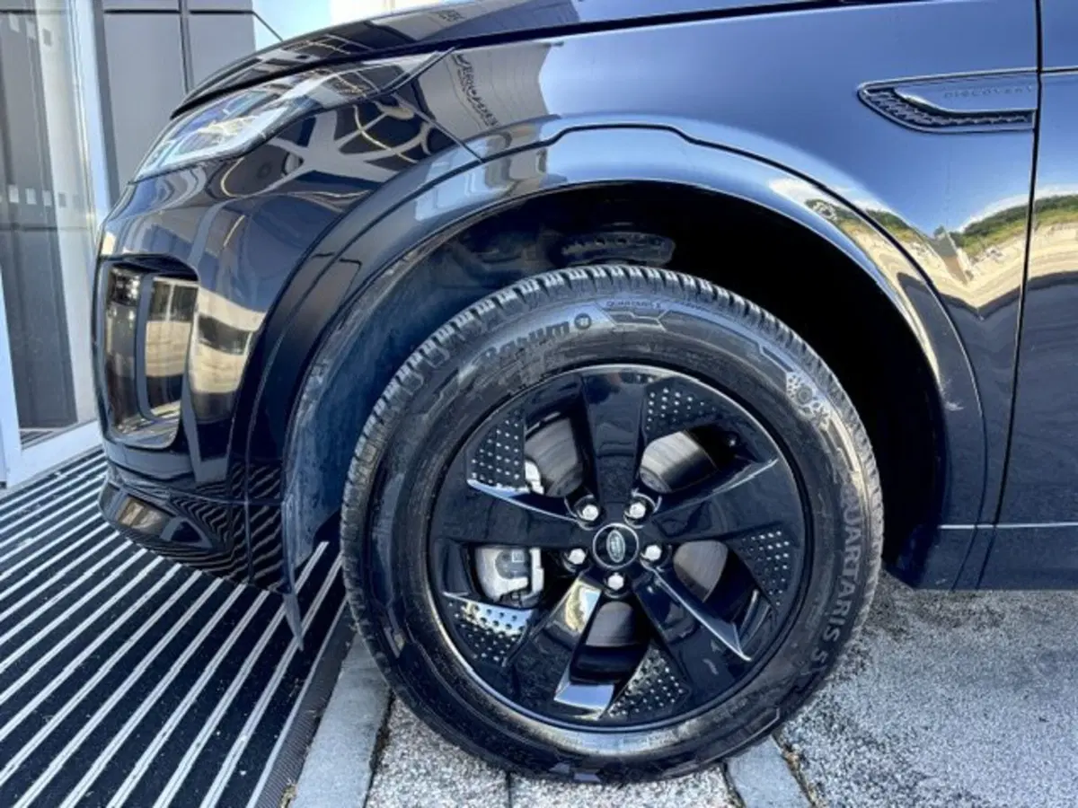 Land Rover Discovery Sport usata a Pesaro-Urbino (9)