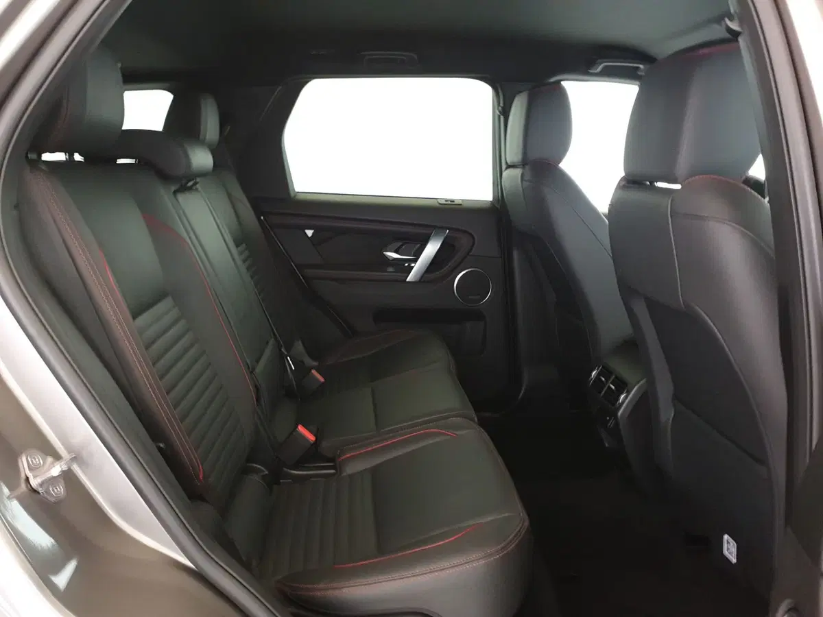 Land Rover Discovery Sport usata a Monza e Brianza (5)
