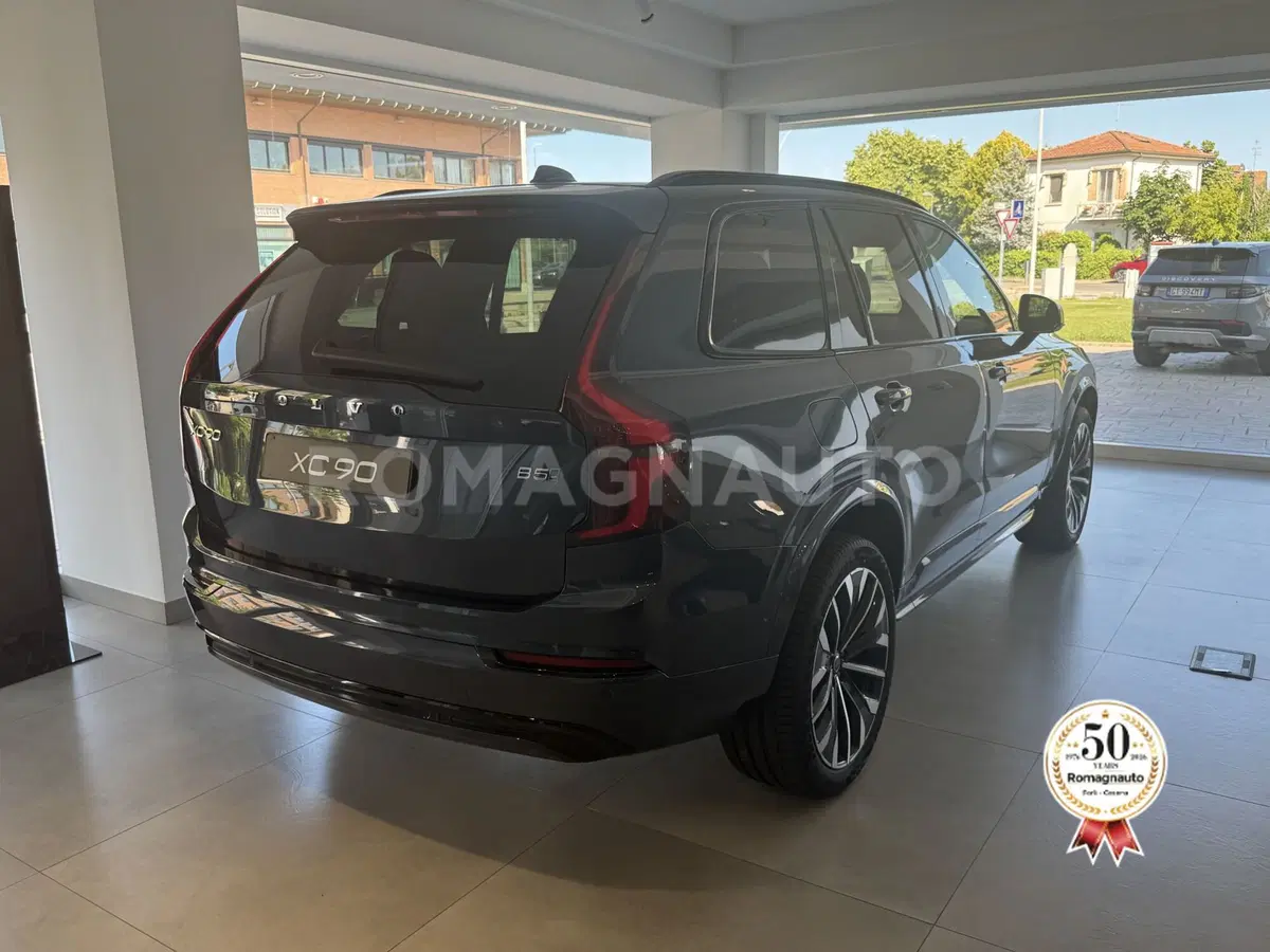 Volvo XC90 nuova a Forlì-Cesena (5)