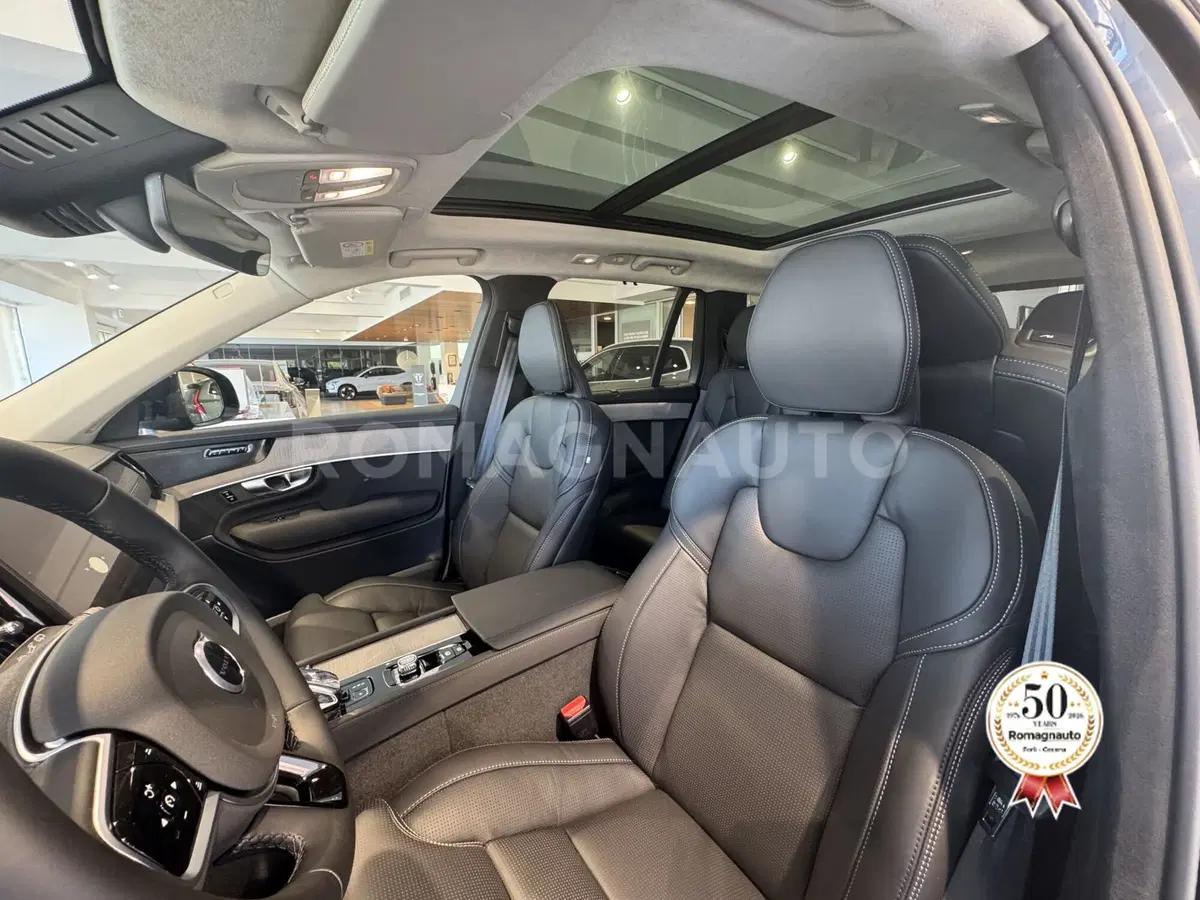 Volvo XC90 nuova a Forlì-Cesena (7)