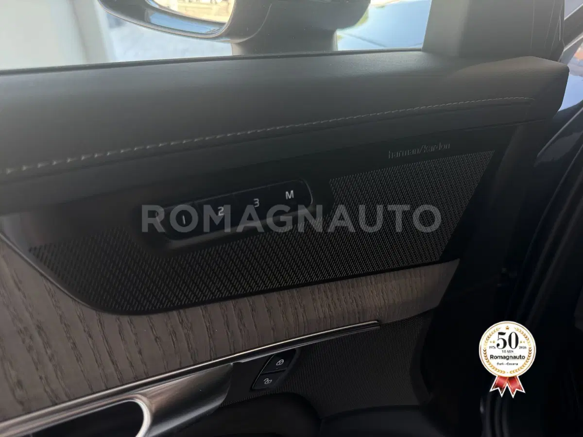 Volvo XC90 nuova a Forlì-Cesena (8)