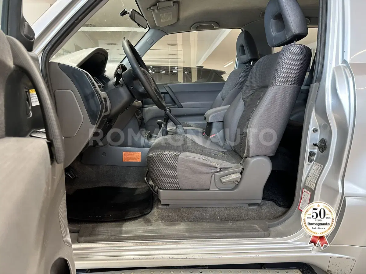 Mitsubishi Pajero usata a Forlì-Cesena (12)
