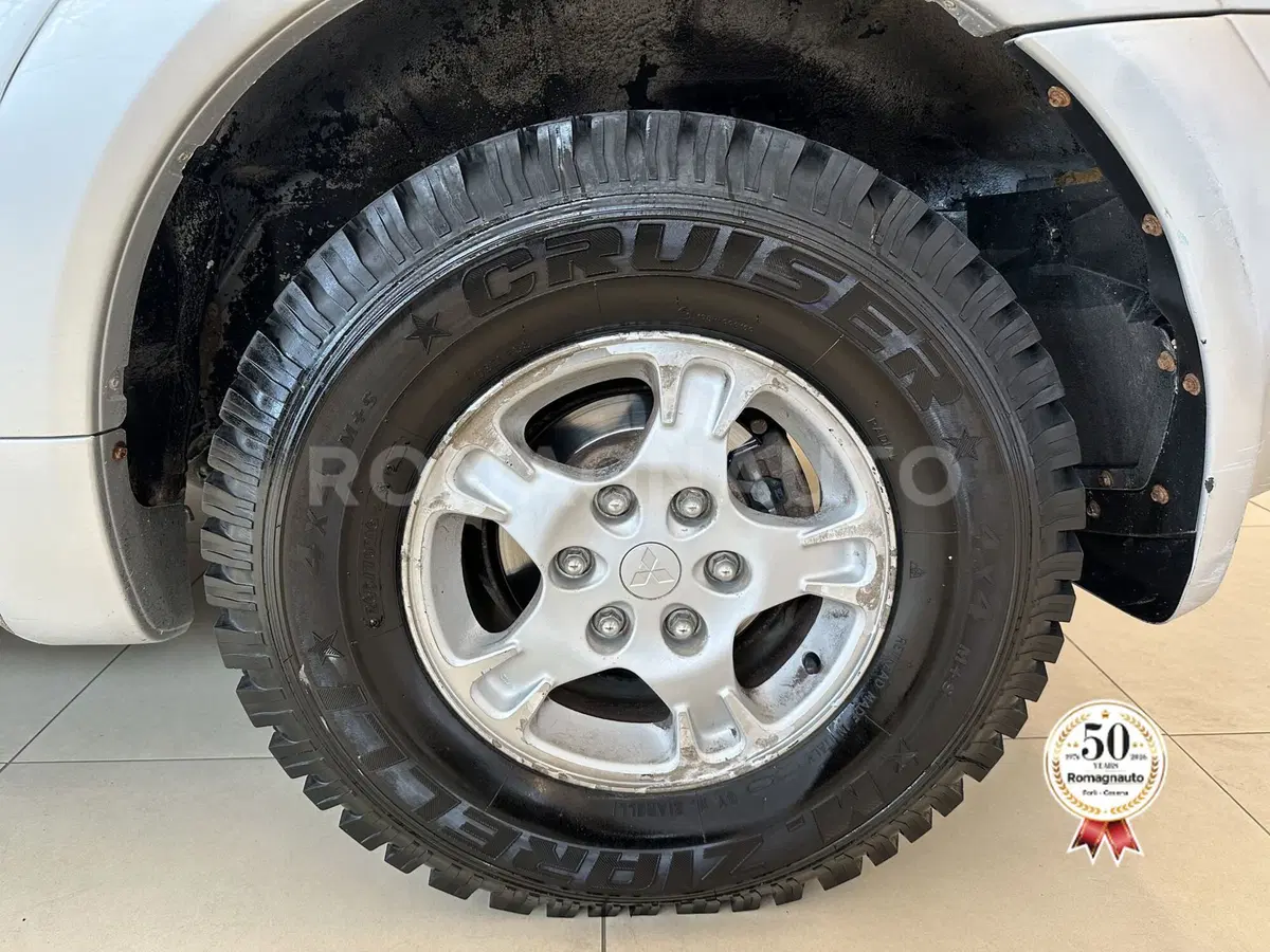 Mitsubishi Pajero usata a Forlì-Cesena (9)