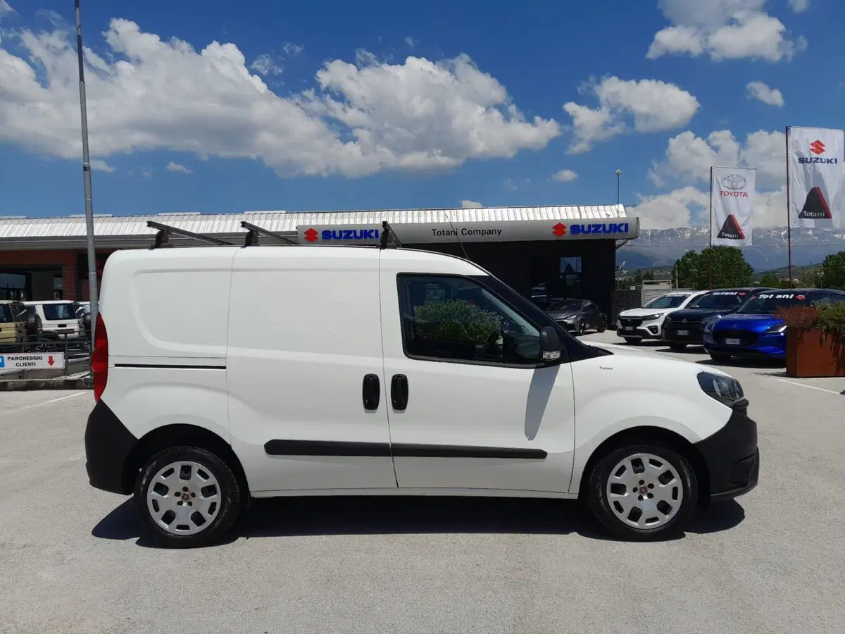 Fiat Doblò Furgone usata a L'Aquila (17)