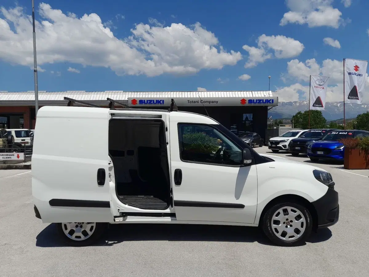 Fiat Doblò Furgone usata a L'Aquila (2)