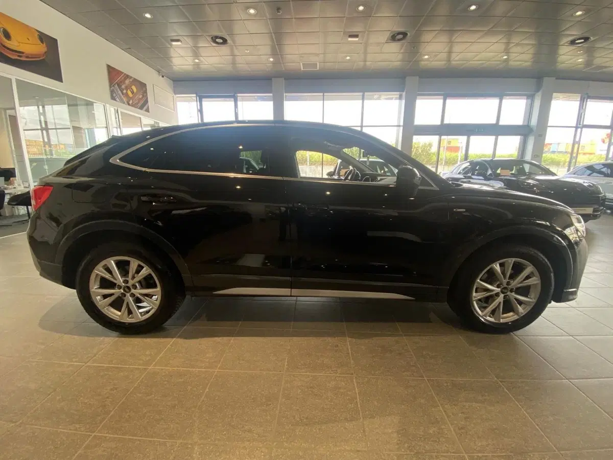 Audi Q3 Sportback usata a Firenze (6)