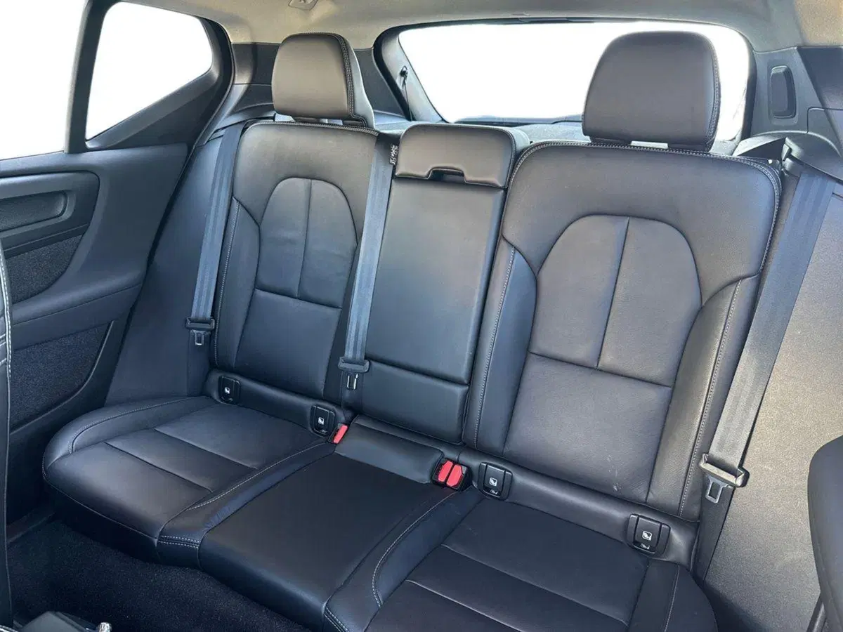 Volvo XC40 usata a Reggio Calabria (10)