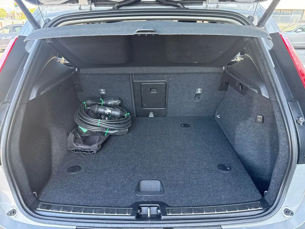 Volvo XC40 usata a Reggio Calabria (5)