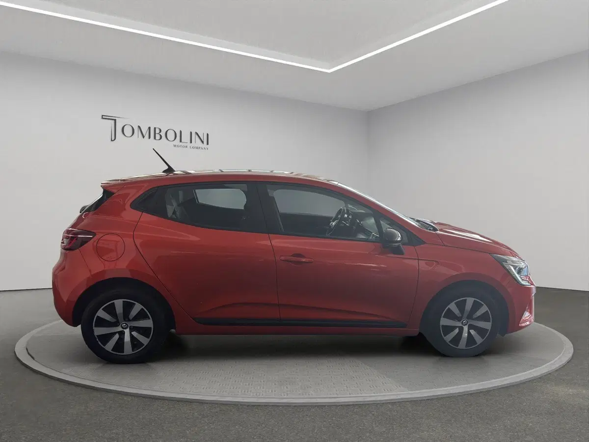 Renault Clio usata a Macerata (6)