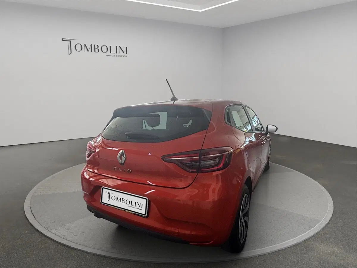 Renault Clio usata a Macerata (7)